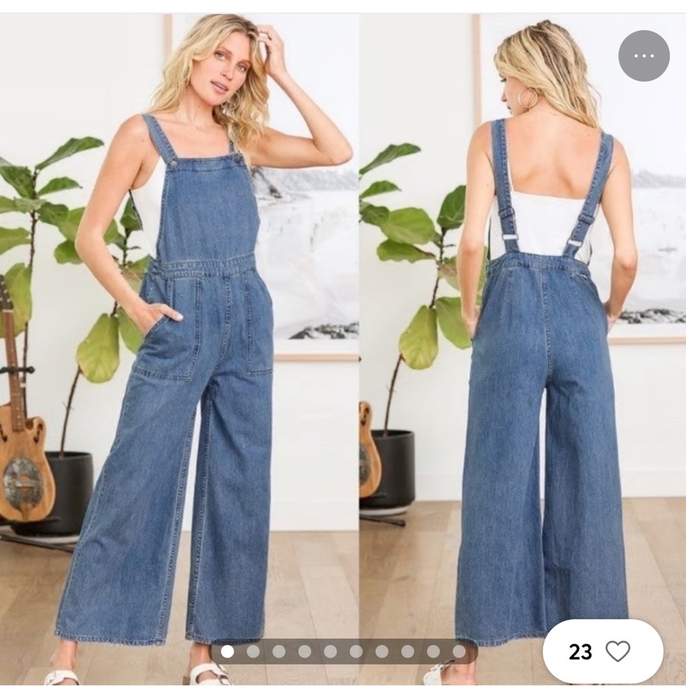 Billabong denim wide leg overalls. Size 27.